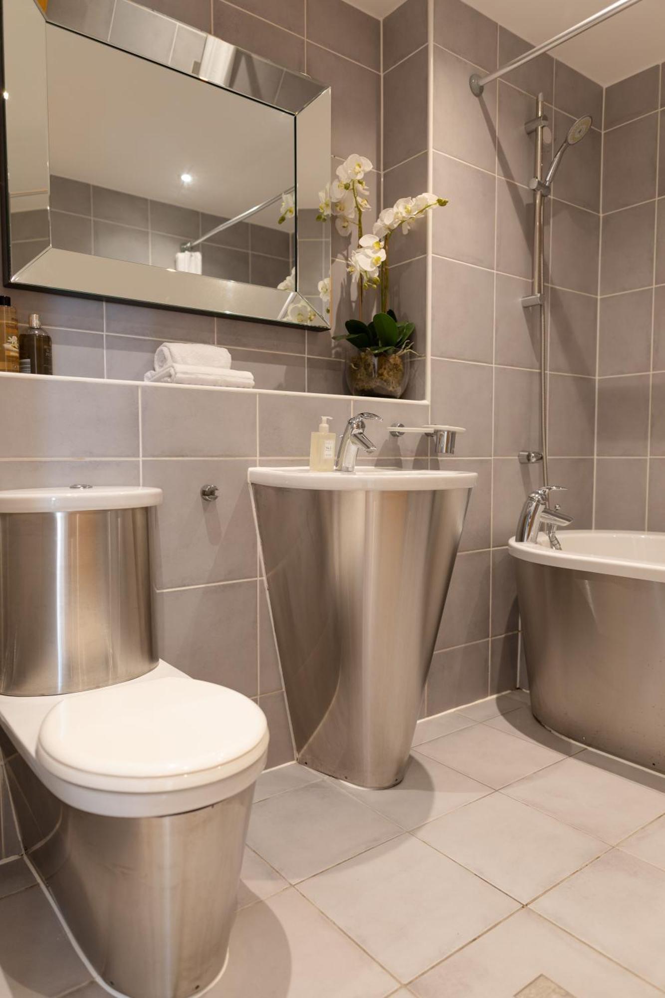 Luxury Cardiff City Centre Apartments Bagian luar foto