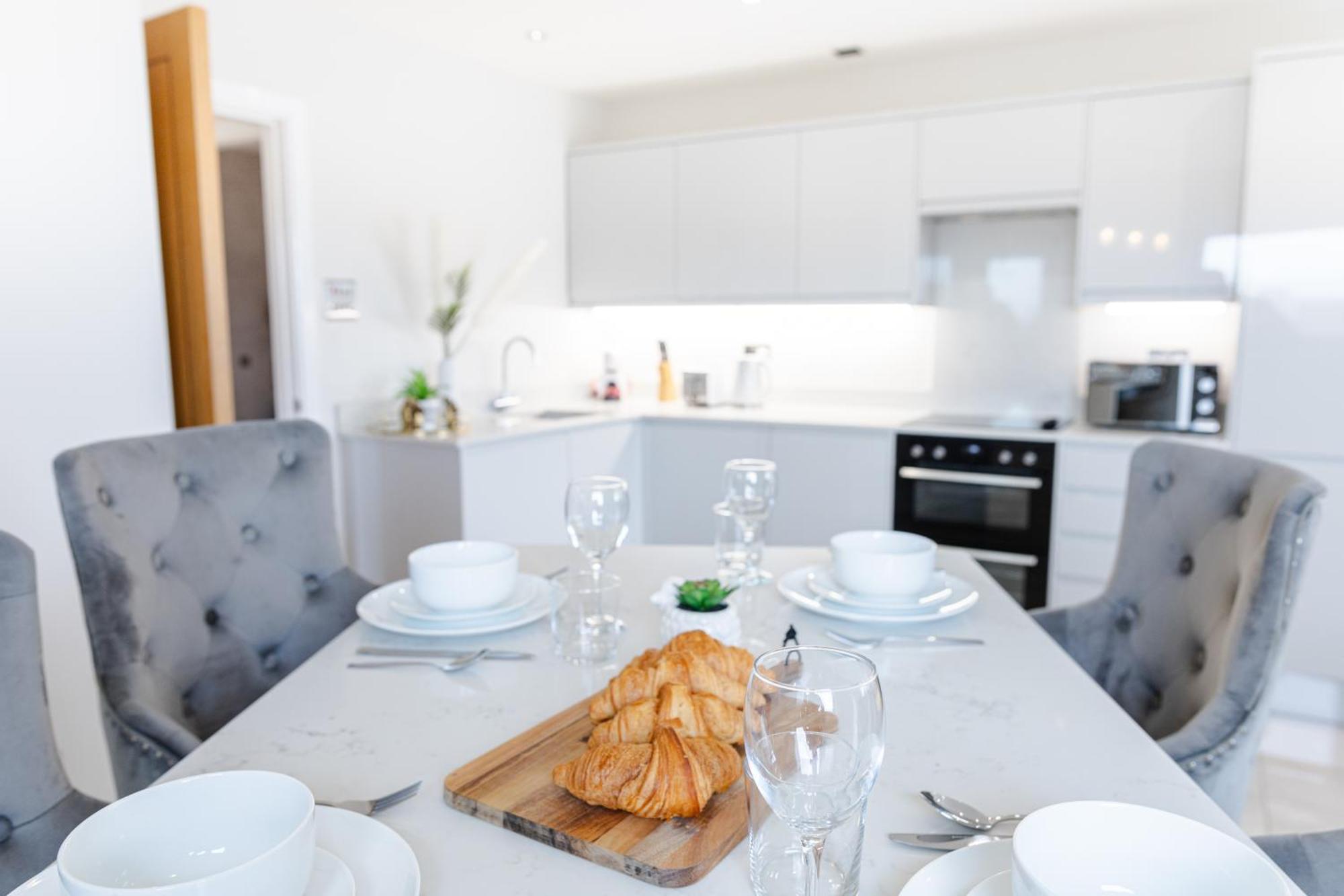 Luxury Cardiff City Centre Apartments Bagian luar foto