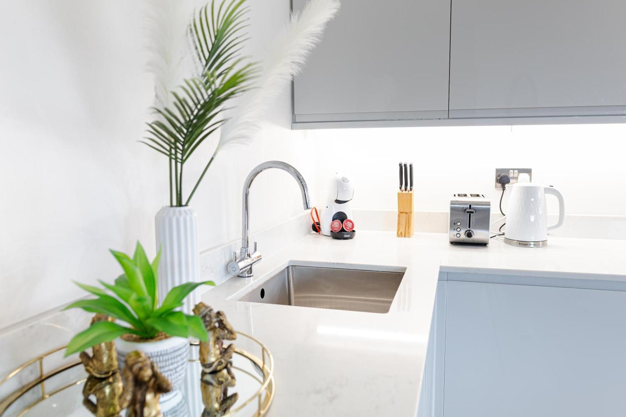 Luxury Cardiff City Centre Apartments Bagian luar foto